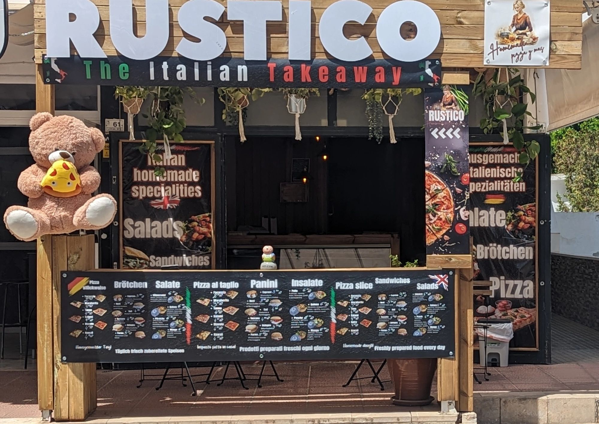 Rustico pizza y mas in Peguera, Balearic Islands